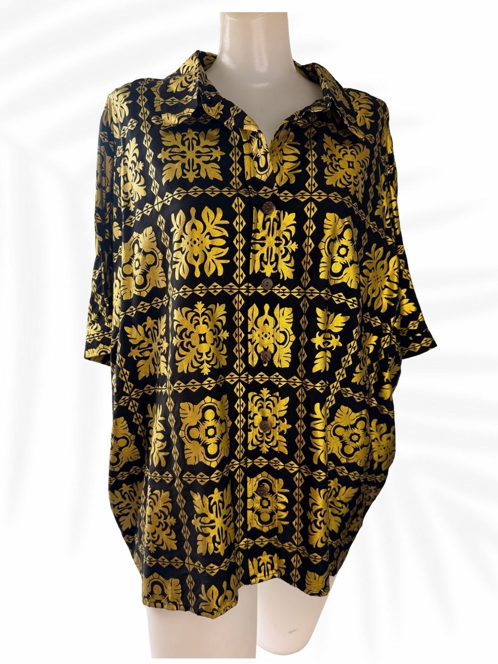 LexBreezy Hawaii Black & Gold Hawaiian Aloha Botton up top size M